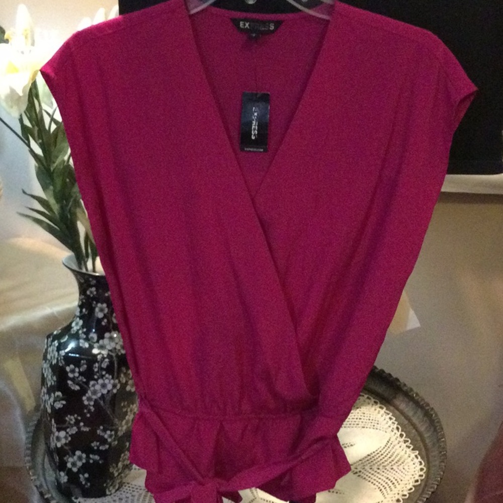 Express V- Side design, sleeveless top